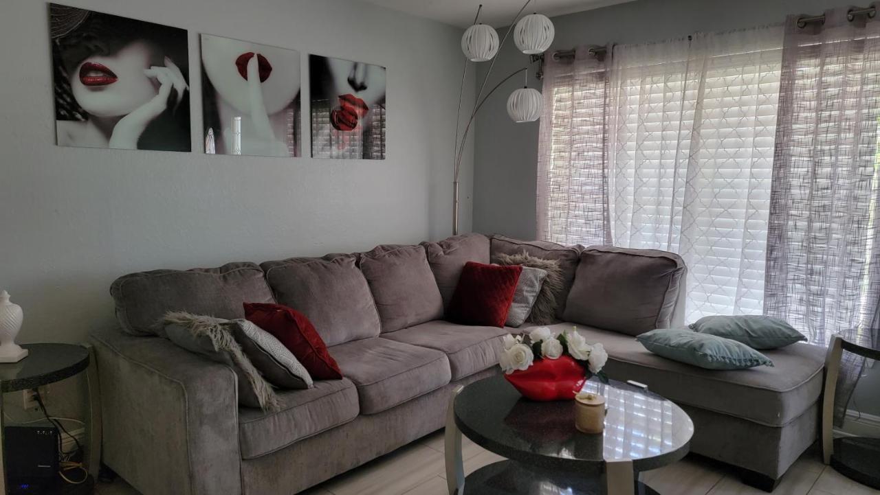 Mary'S Luxury House Vila Tampa Exterior foto